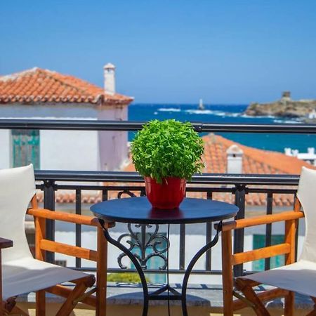 Seaview Stylish Flat In Andros - Walk To Beach المظهر الخارجي الصورة