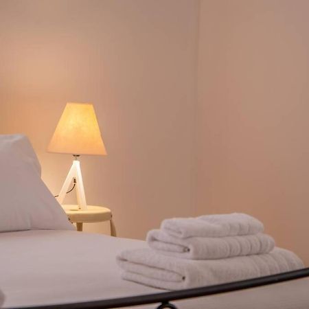 Seaview Stylish Flat In Andros - Walk To Beach المظهر الخارجي الصورة